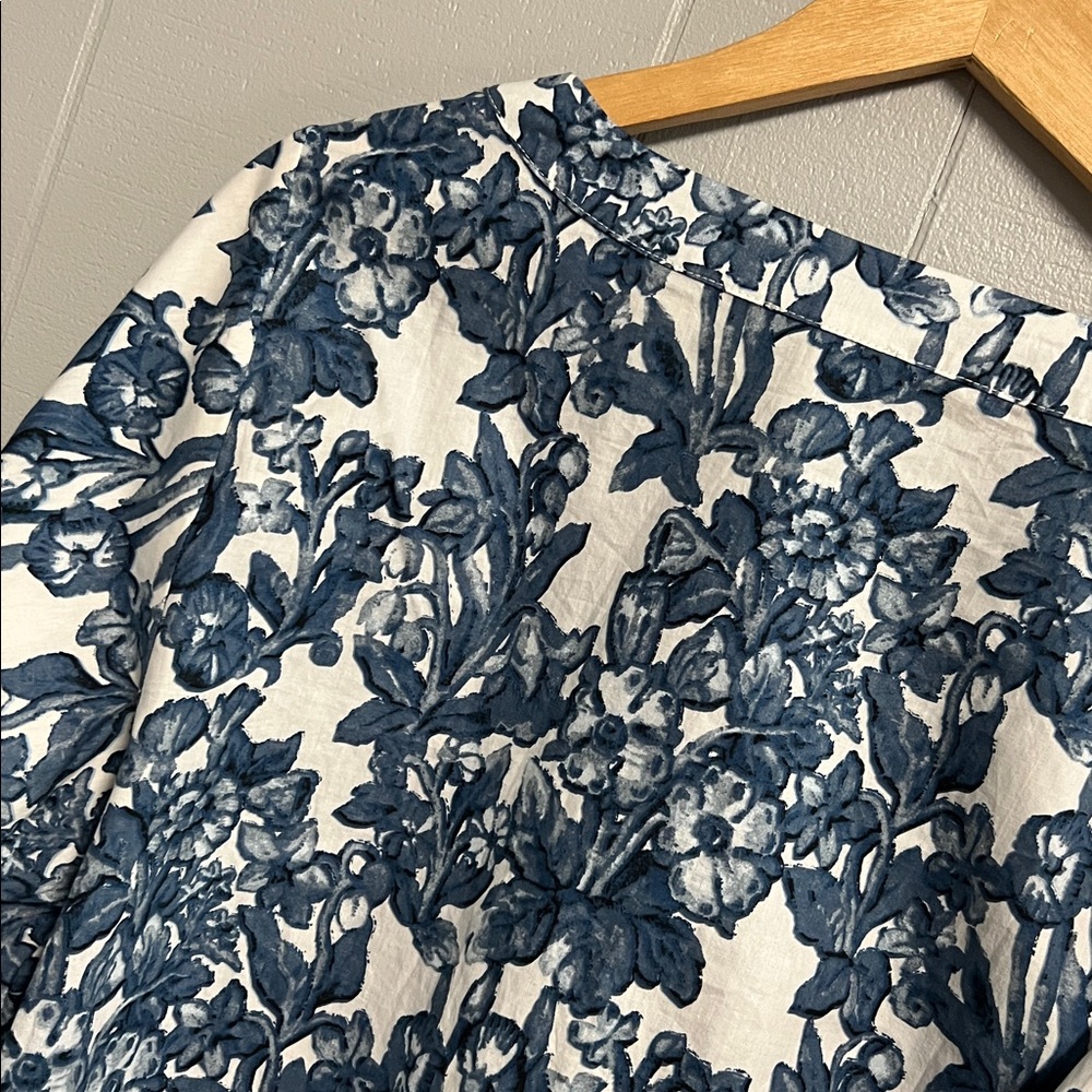 NWT Floral Jodifl Blouse Large Blue - Picture 12 of 17